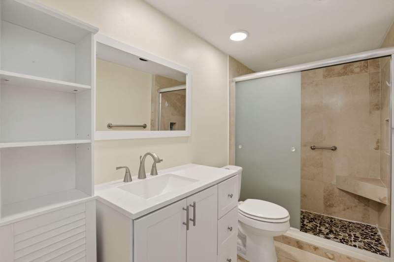 1 bedroom Condominium at 300 SW 130th Terrace #202B, Lancaster At Century Village, Pembroke Pines — photo 4