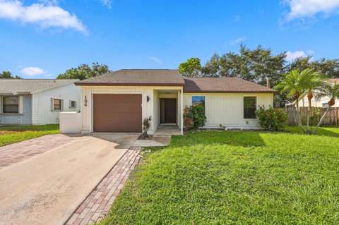 184 Greentree Circle, home for sale on Greentree Circle