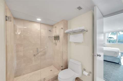 2670 E Sunrise Boulevard #322, Fort Lauderdale FL - photo 8 of 32