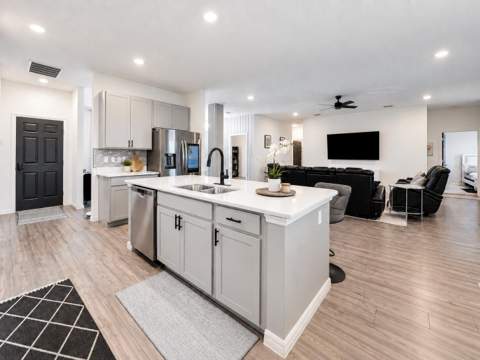 1016 SW Paar Drive, Port St. Lucie FL - photo 16 of 56