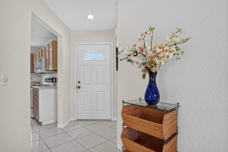 2 bedroom Condominium at 1120 Swan Lake Circle #1402, Westbrook Isles Condominium, Port St. Lucie — photo 3