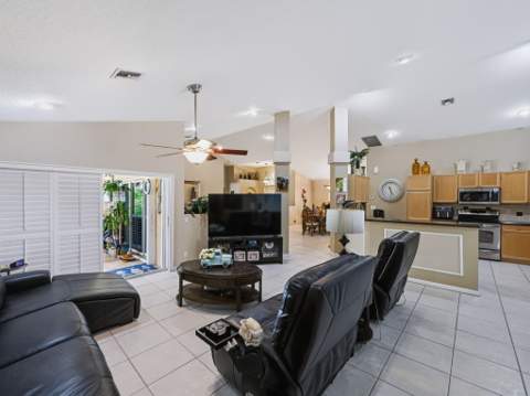 6001 Wedgewood Village Circle, Lake Worth FL - photo 11 of 38