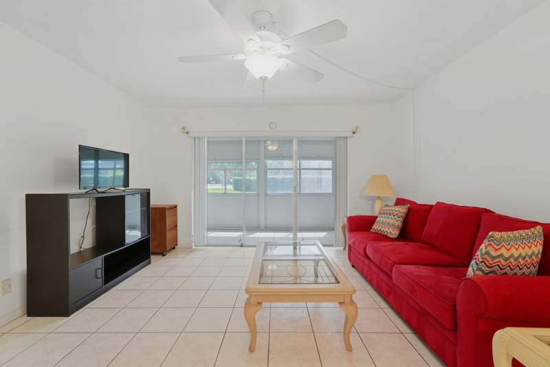 1 bedroom Condominium at 705 Lori Drive #112, Lakeside Village Condo 7, Palm Springs — photo 4