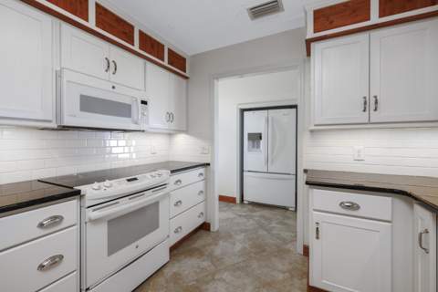 1617 SE North Blackwell Drive, Port St. Lucie FL - photo 12 of 40