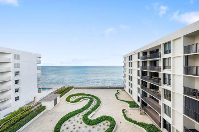 2 bedroom Condominium at 3610 S Ocean Boulevard #510, Dune Deck Of The Palm Beaches Condo, South Palm Beach — photo 2