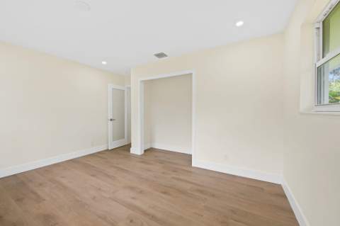 800 SW 4th Street, Boca Raton FL - photo 11 of 20