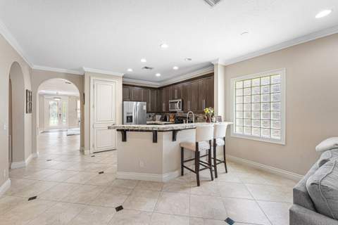 310 Venice Boulevard #310, Royal Palm Beach FL - photo 11 of 34