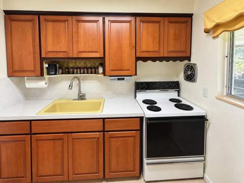 110 SE 3rd Avenue, Boynton Beach FL - photo 6 of 14