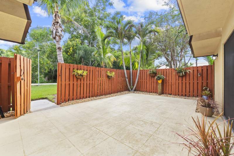 2 bedroom Townhouse at 5726 SE Windsong Lane ##324, Emerald Lakes, Stuart — photo 3