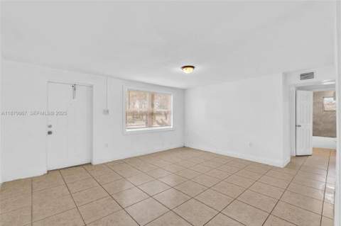 2800 NW 6th Court, Fort Lauderdale FL - photo 8 of 35