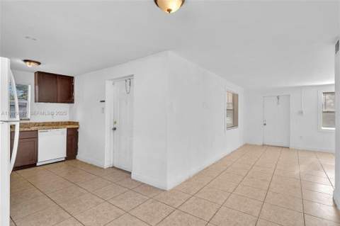 2800 NW 6th Court, Fort Lauderdale FL - photo 18 of 35