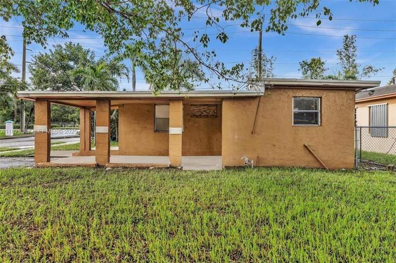 3 bedroom Single Family Residence at 2800 NW 6th Court, Washington Park Third Add, Fort Lauderdale — photo 3