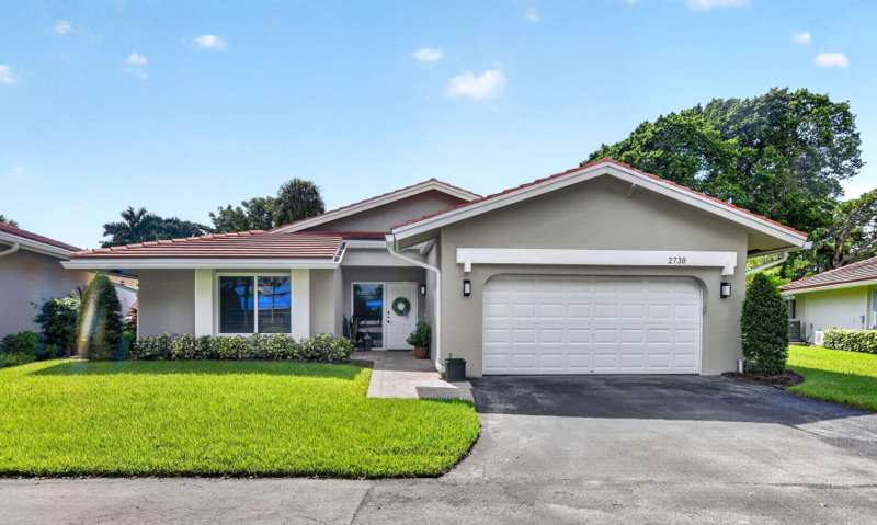 2 bedroom Single Family Residence at 2738 Deer Creek Kelly Brooke Lane, Brooks Of Deer Creek, Deerfield Beach — photo 1