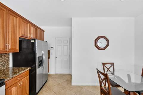 9323 Breakers Row, Fort Pierce FL - photo 7 of 22