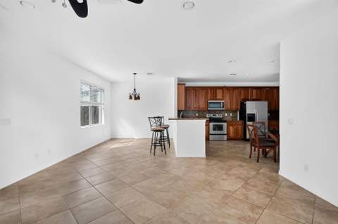 9323 Breakers Row, Fort Pierce FL - photo 8 of 22