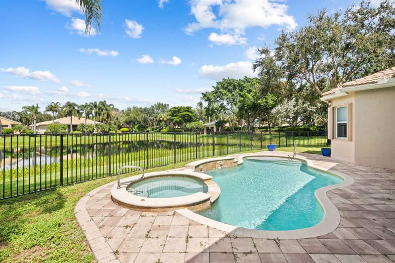 4 bedroom Single Family Residence at 7120 Corning Circle, Valencia Pointe 2, Boynton Beach — photo 3