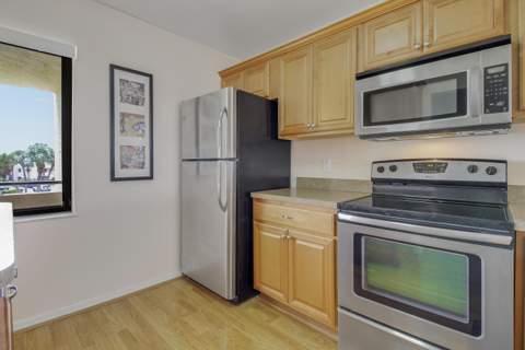 6981 SE Constitution Boulevard #204, Hobe Sound FL - photo 7 of 25