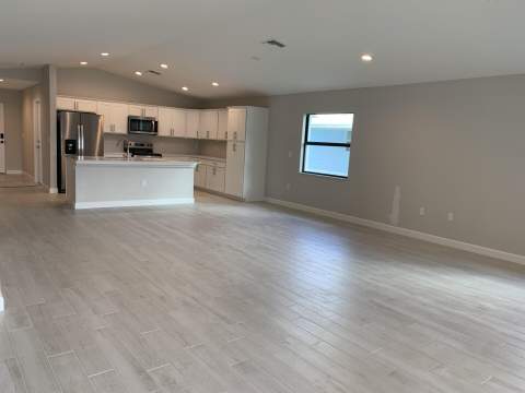 163 Camino Del Rio, Port St. Lucie FL - photo 6 of 13