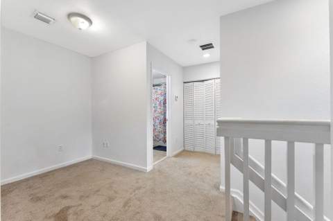 2022 Island Drive, Riviera Beach FL - photo 10 of 37