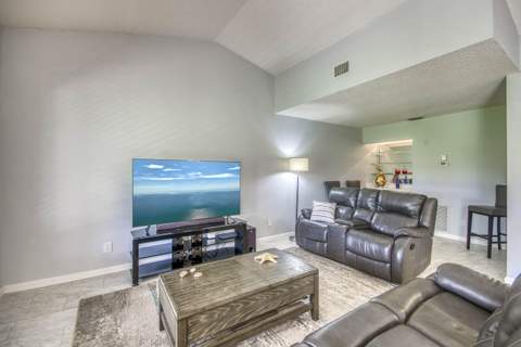 8206 Mooring Circle, Boynton Beach FL - photo 7 of 57