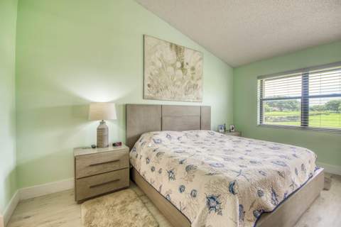 8206 Mooring Circle, Boynton Beach FL - photo 17 of 57