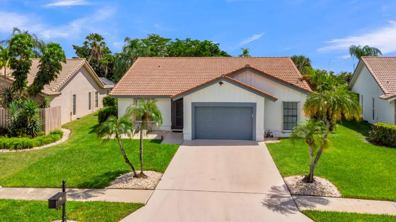 5 bedroom Single Family Residence at 10131 Camelback Lane, Boca Greens, Boca Raton — photo 3