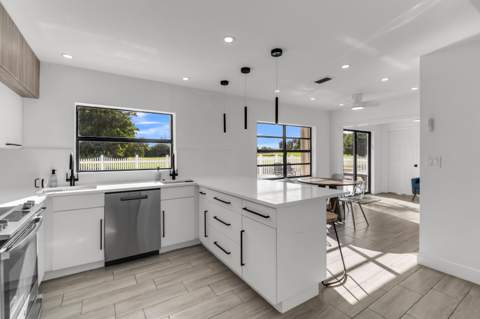 10131 Camelback Lane, Boca Raton FL - photo 10 of 29