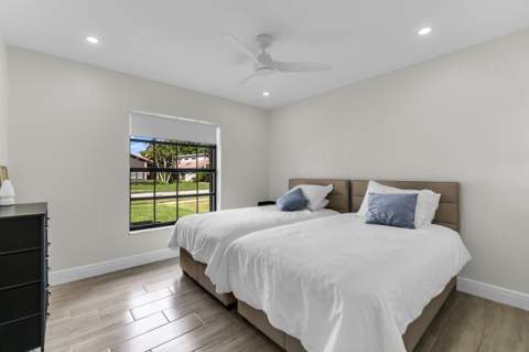 10131 Camelback Lane, Boca Raton FL - photo 12 of 29