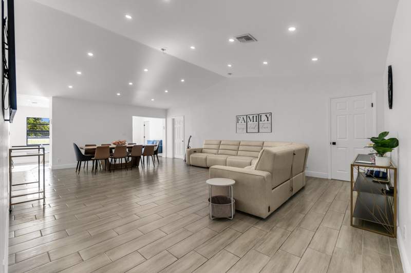 5 bedroom Single Family Residence at 10131 Camelback Lane, Boca Greens, Boca Raton — photo 5