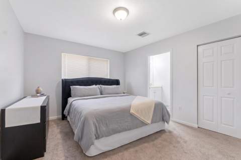 2022 Island Drive, Riviera Beach FL - photo 12 of 37