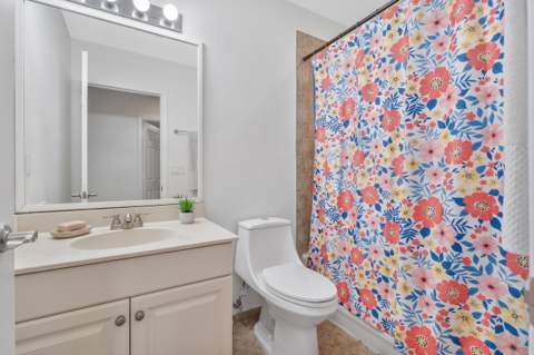 2022 Island Drive, Riviera Beach FL - photo 15 of 37