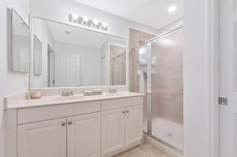 2022 Island Drive, Riviera Beach FL - photo 13 of 37