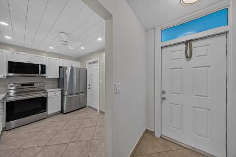610 NE 12th Avenue #601, Hallandale Beach FL - photo 6 of 45