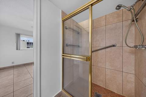 610 NE 12th Avenue #601, Hallandale Beach FL - photo 21 of 45