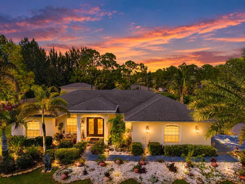 4 bedroom Single Family Residence at 12655 62nd Lane, acreage, The Acreage — photo 2