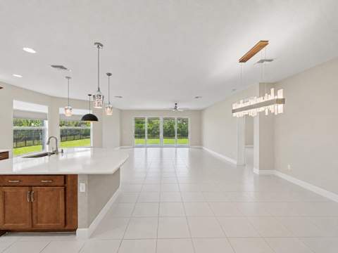 12000 SW Bristol Bay Drive, Port St. Lucie FL - photo 7 of 103