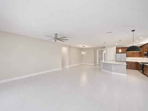 12000 SW Bristol Bay Drive, Port St. Lucie FL - photo 20 of 103