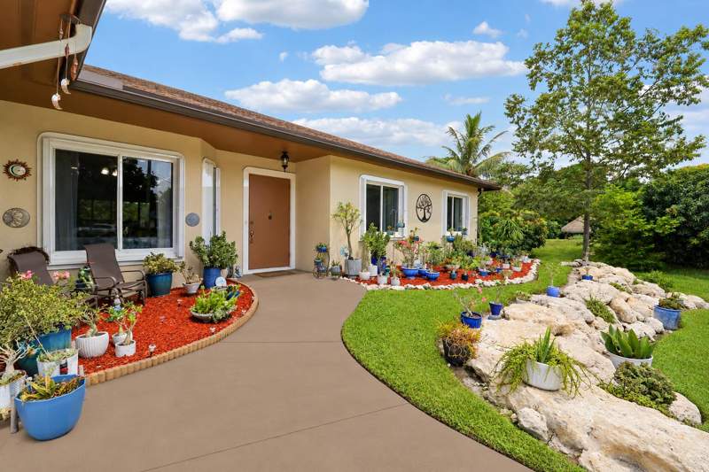 3 bedroom Single Family Residence at 20231 SW 49th Court, Trails Of El Rancho Acres, Southwest Ranches — photo 3