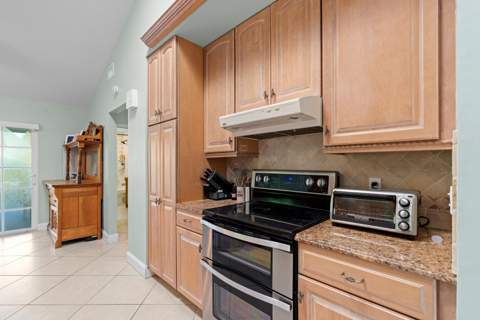4456 Nicole Circle, Jupiter FL - photo 7 of 28