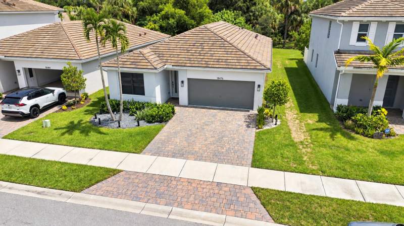 3 bedroom Single Family Residence at 18476 Glenstone Street, Reserve At Jupiter, Jupiter — photo 4