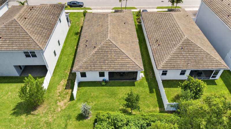 3 bedroom Single Family Residence at 18476 Glenstone Street, Reserve At Jupiter, Jupiter — photo 5