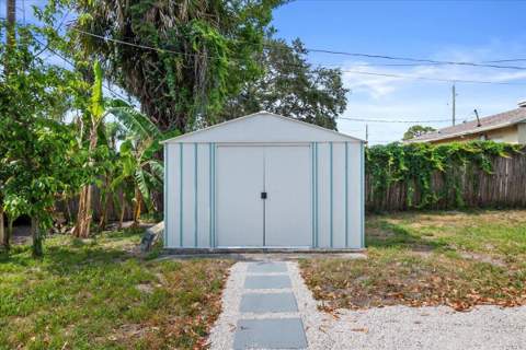 503 N Pennock Lane, Jupiter FL - photo 6 of 36