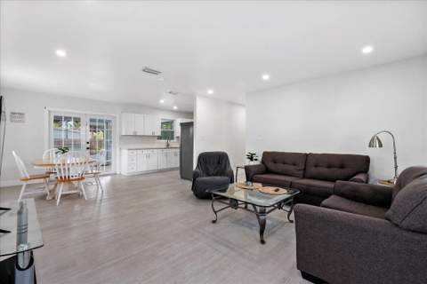 503 N Pennock Lane, Jupiter FL - photo 8 of 36