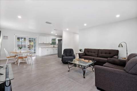 503 N Pennock Lane, Jupiter FL - photo 9 of 36