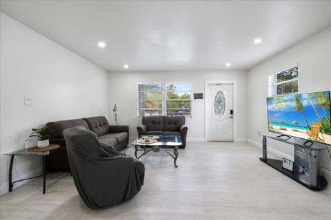 503 N Pennock Lane, Jupiter FL - photo 11 of 36