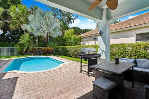 127 Palm Beach Plantation Boulevard, West Palm Beach FL - photo 17 of 40