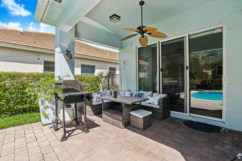 127 Palm Beach Plantation Boulevard, West Palm Beach FL - photo 18 of 40
