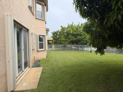 2243 Ridgewood Circle, Royal Palm Beach FL - photo 12 of 45