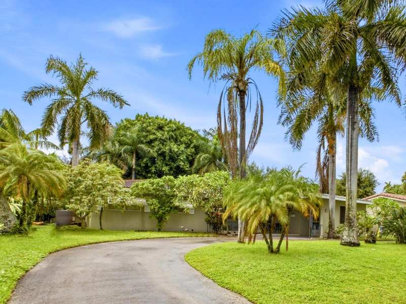 2 bedroom Single Family Residence at 151 SW 8th Avenue, Royal Oak Hills 2nd Sec, Boca Raton — photo 1