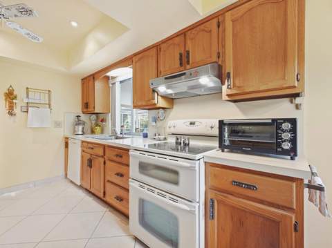 151 SW 8th Avenue, Boca Raton FL - photo 14 of 40